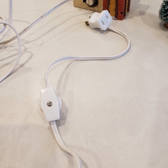 Noma Dickensville Collectables Collectables Christmas Village Porcelain Church - Picture 9 of 9